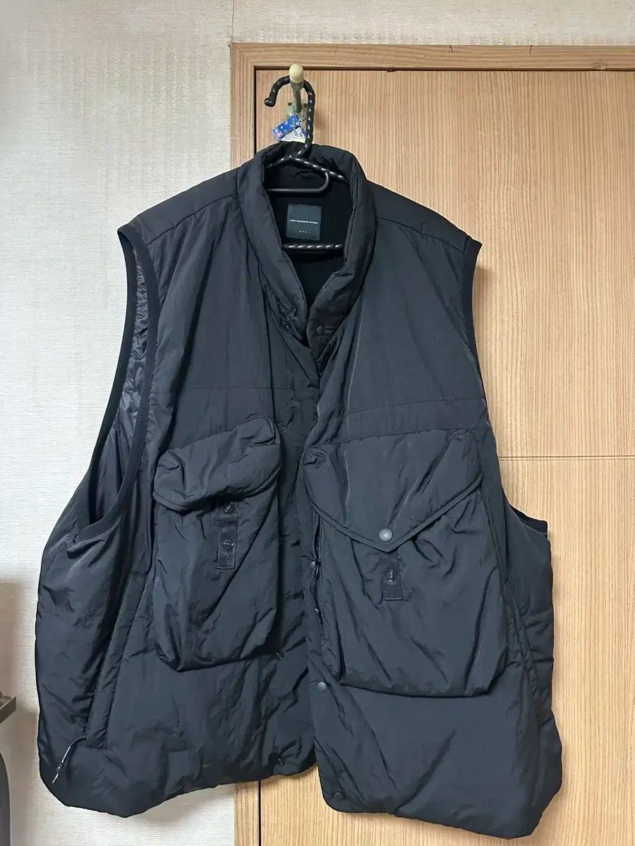 22aw moif ムイフ オーバーミルベスト 3 サイズ 黒