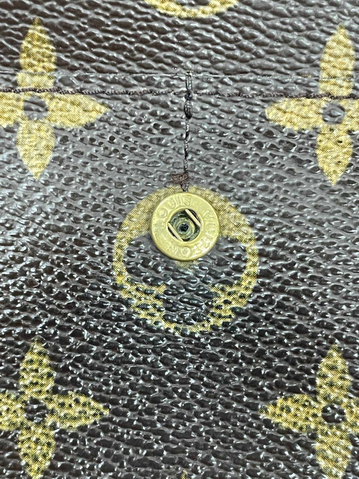 ヴィトン モノグラム
