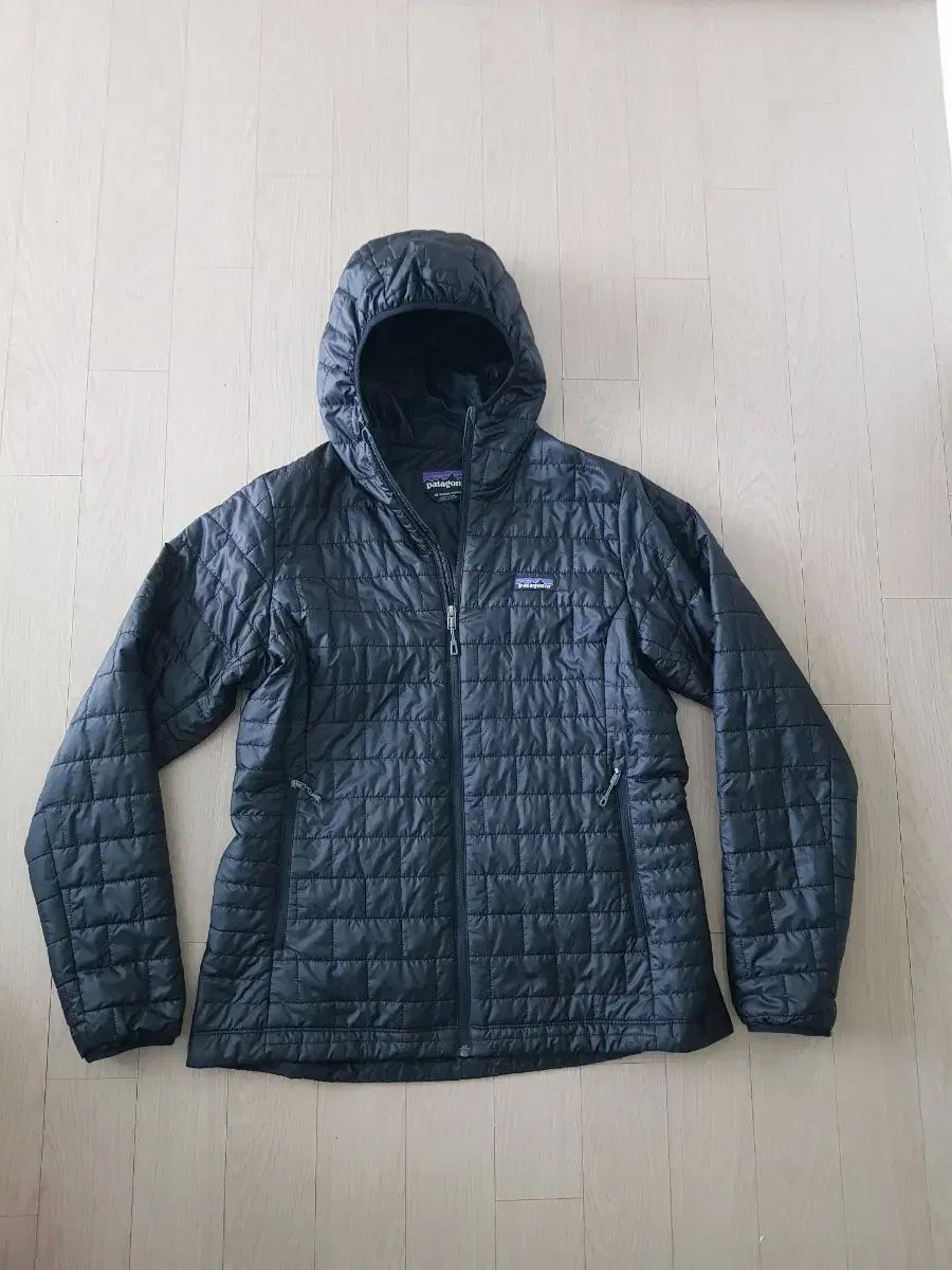 2回着用 正規品 patagonia ナノパフフーディー フードジップアップ XL