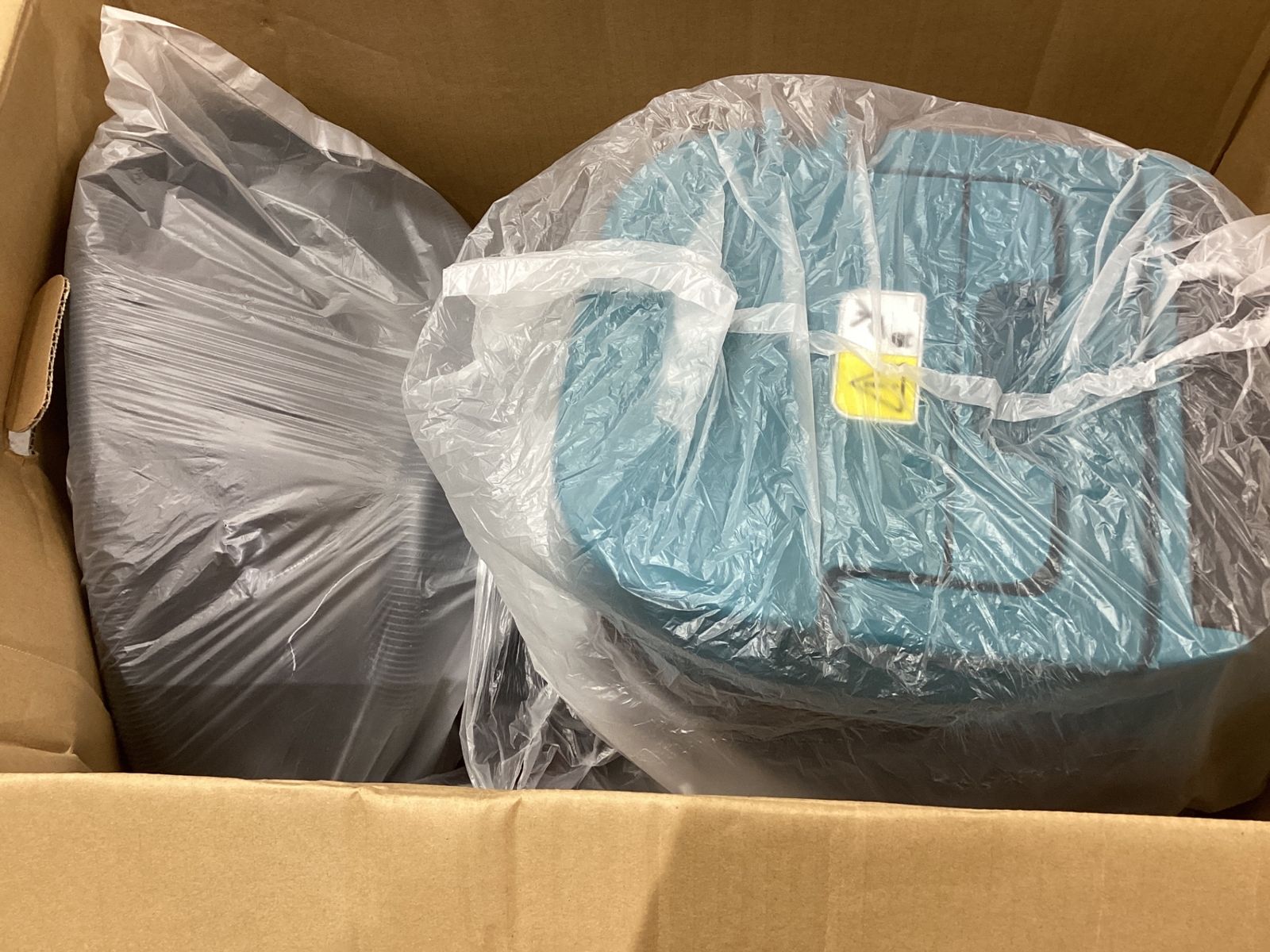 マキタ makita 粉じん コードレス集じん機 VC867DZ