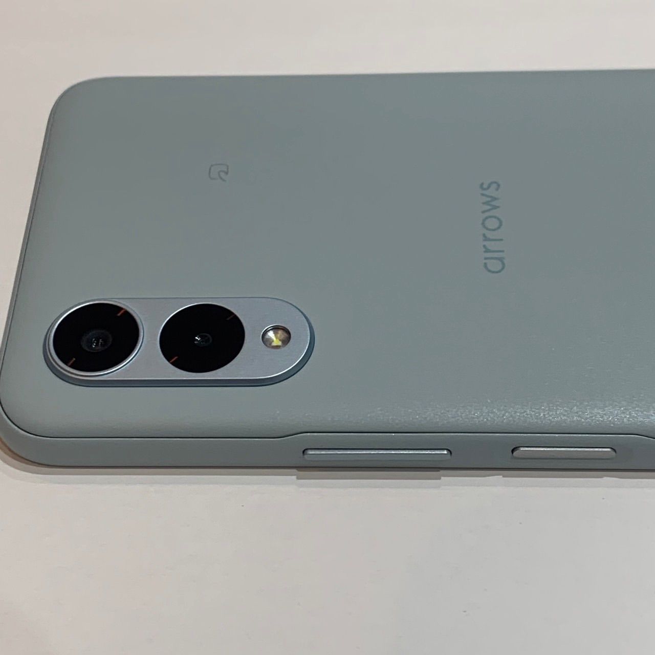 arrows We2 F-52E ライトブルー 本体 arrows We セイモバイル☆SIMフリーdocomo We2 [ライトブルー] F