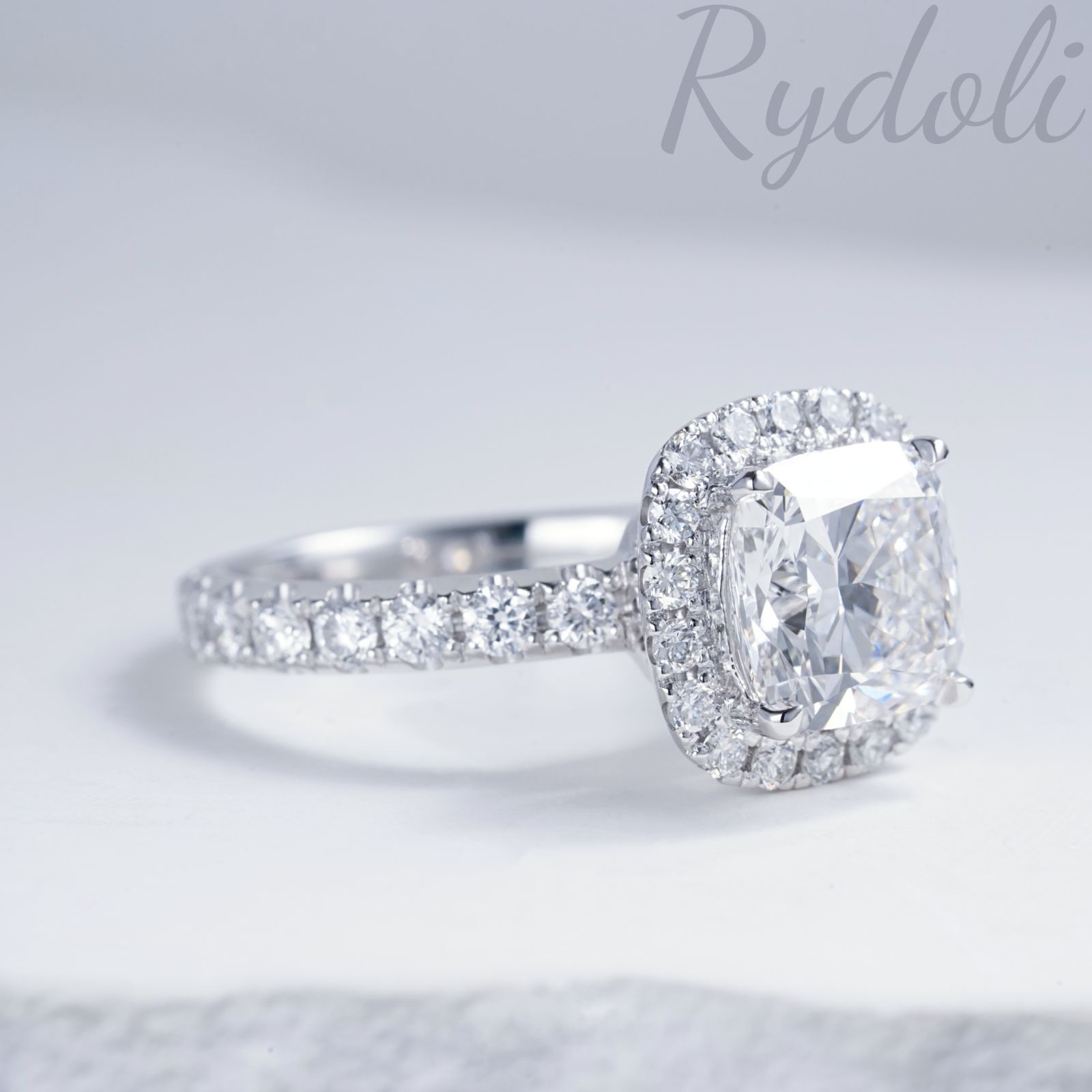 新品　ラボグロウンダイヤモンド　2.02ct VS2 Fカラー　IGI鑑定書付き IGI鑑定書付き ラボグロウンダイヤモンド  DカラーVVS2