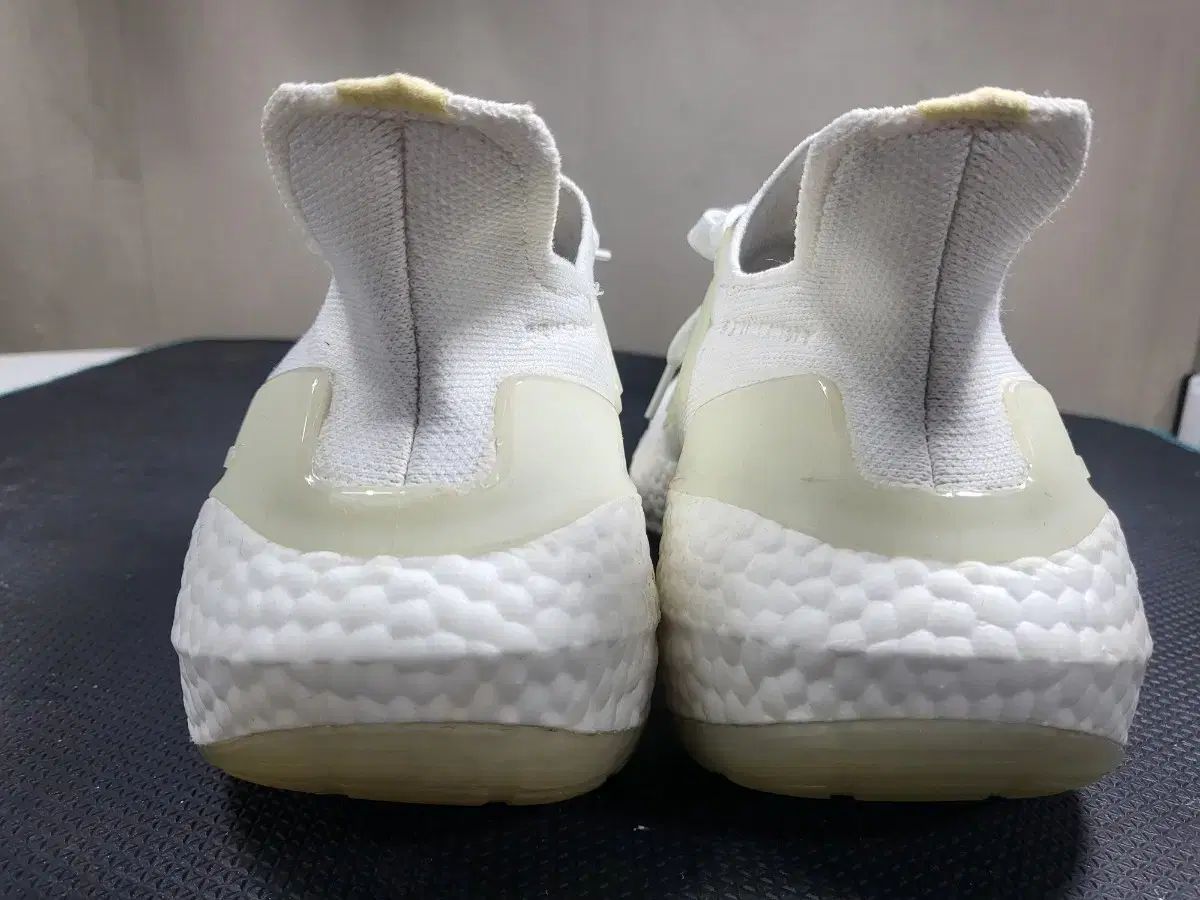 アディダス ウルトラブースト