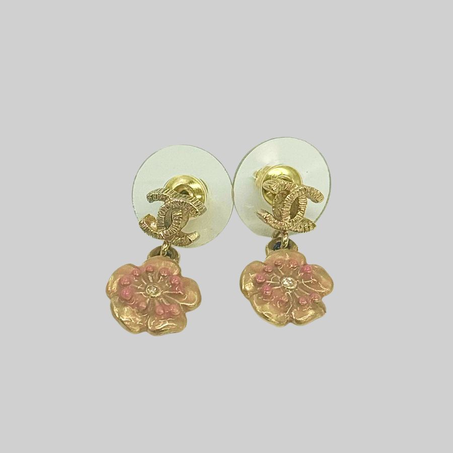 CHANEL ピアス 花 B13C CHANEL ピアス 花 B13C - メルカリ