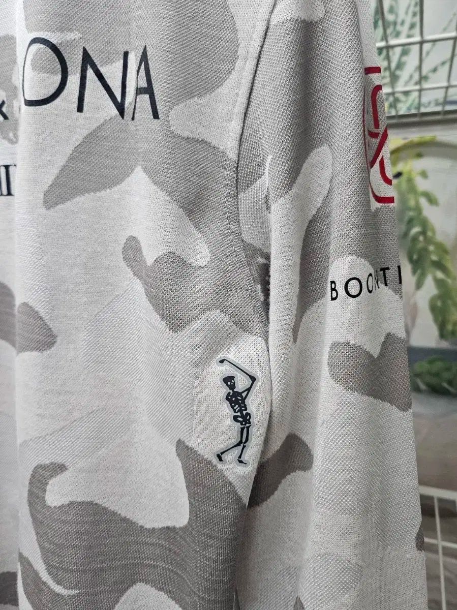 本物の店/ MARK & LONA(マークアンドロナ) 迷彩 女性用ゴルフ t シャツ S