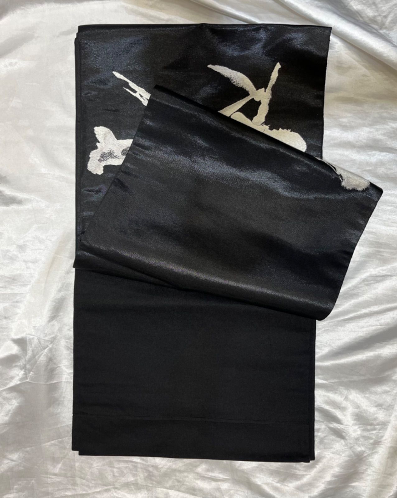 豪華絢爛綺麗美品長さ434cm黒地白刺繍正絹六通袋帯 - メルカリ