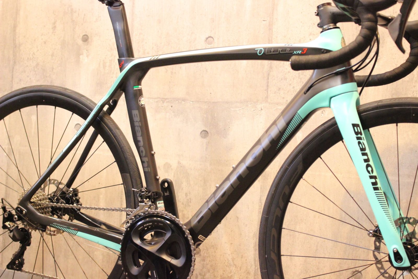 ビアンキ BIANCHI オルトレ OLTRE XR3 DISC 2019 550サイズ シマノ 105 R7020 11s カーボン ロードバイク 名古屋店