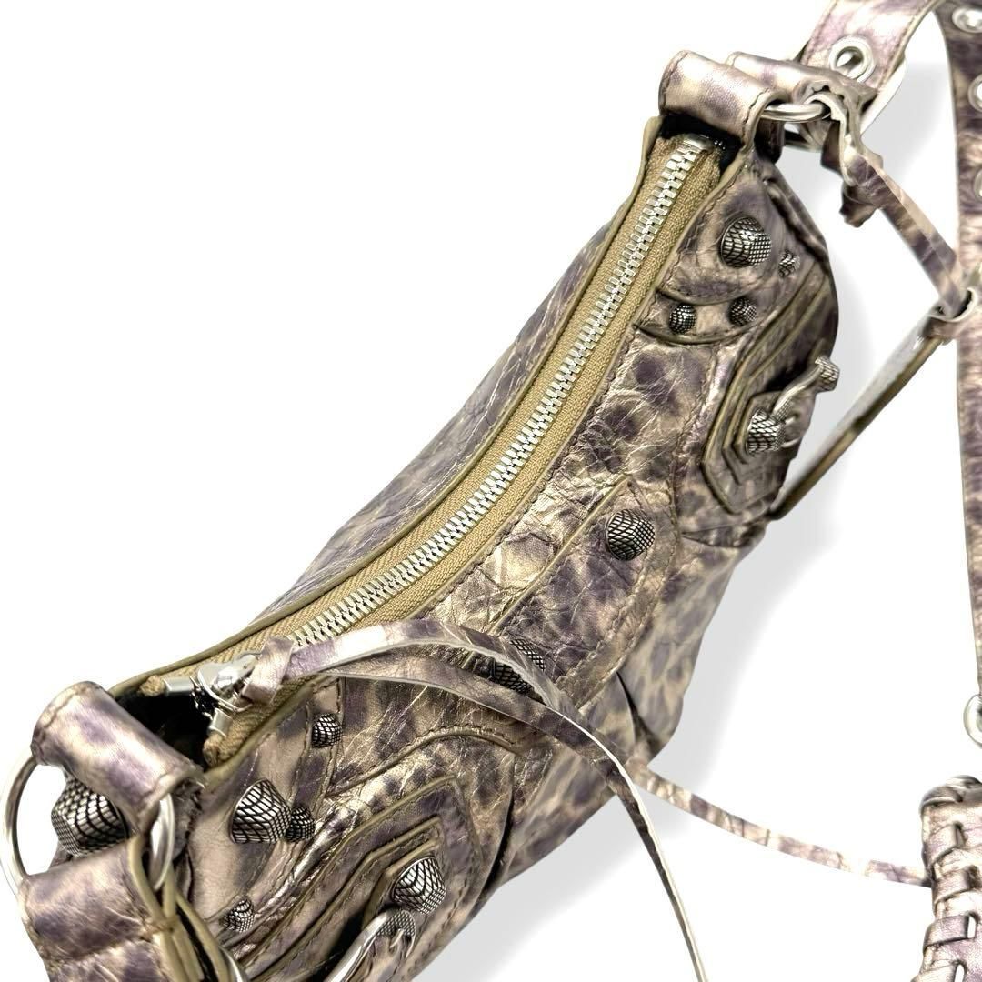 新品同様 バレンシアガ ルカゴールXS ショルダーバッグ レオパード