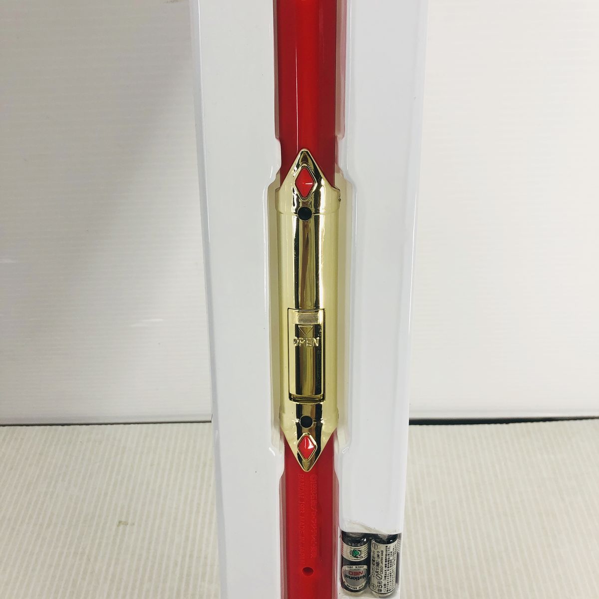 美品】紅のバトン 有言実行三姉妹シュシュトリアン - メルカリ