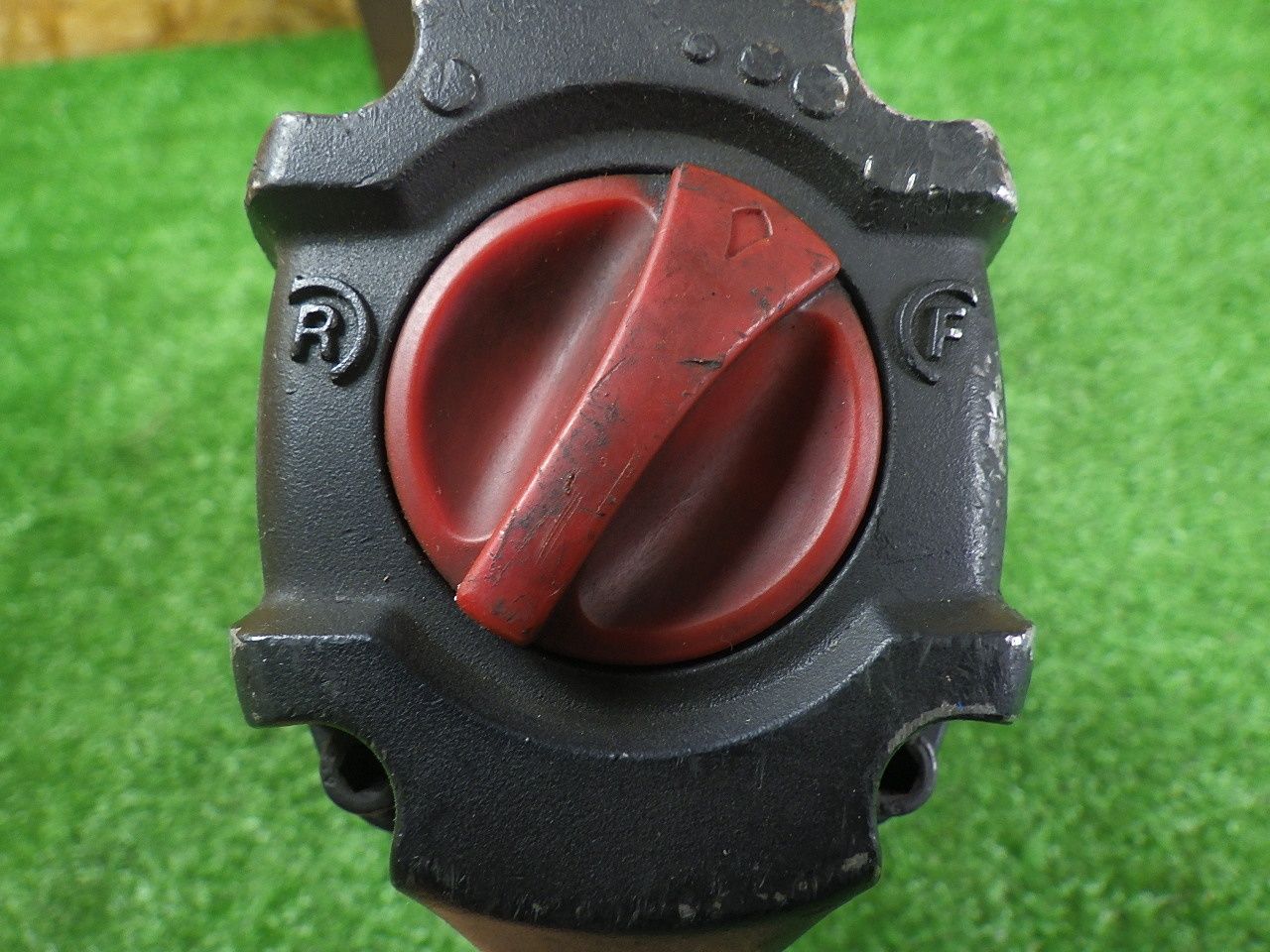 タイヤ交換などに KTC(京都機械工具) 12.7sq.インパンクトレンチ