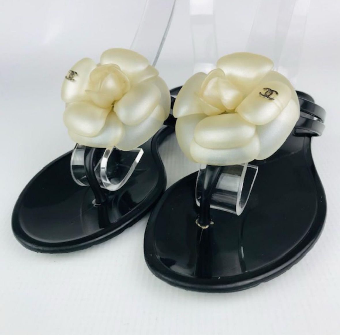美品☆CHANEL・シャネル レディース カメリア メタルココマーク
