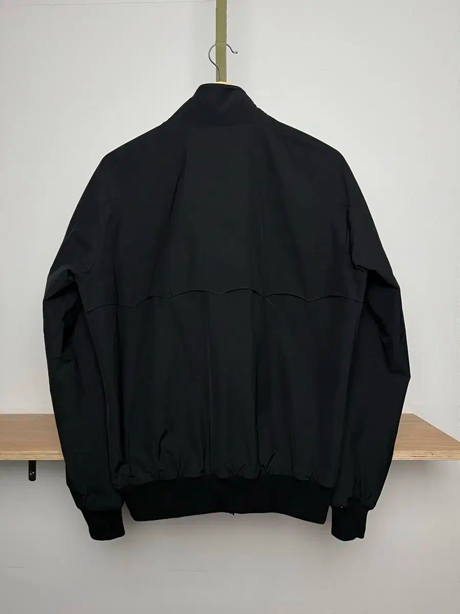 ハリントン 黒