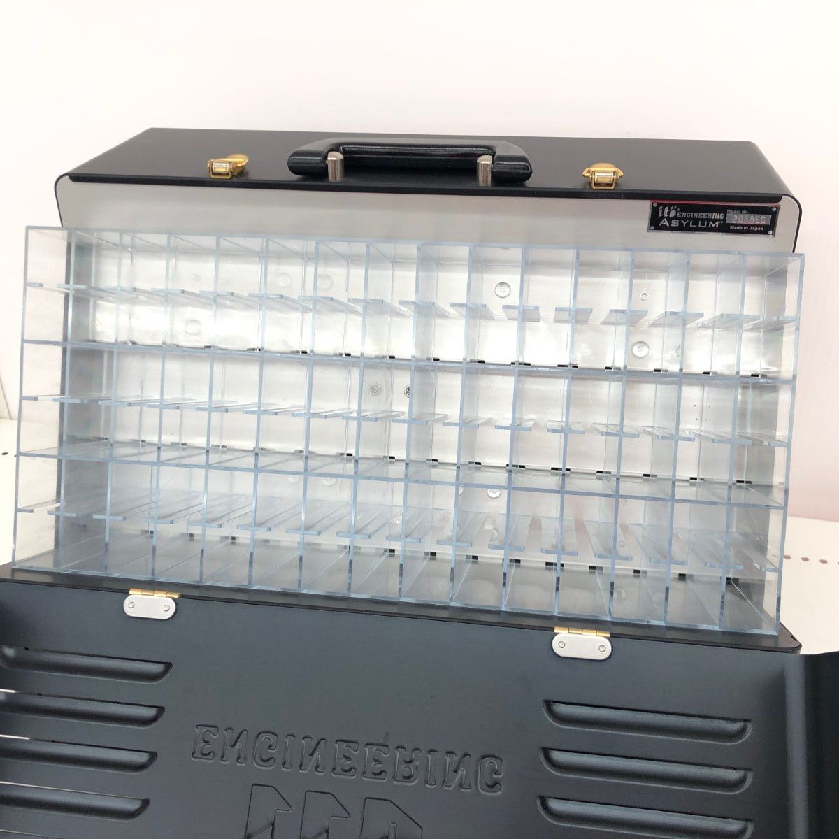 σσ【中古】Megabass メガバス アサイラムタックルボックス 