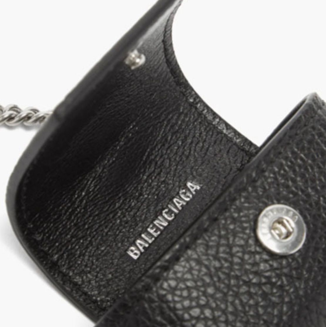 BALENCIAGA バレンシアガ AirpodsPro レザーイヤホンケース BALENCIAGA バレンシアガ AirpodsPro レザーイヤホンケース