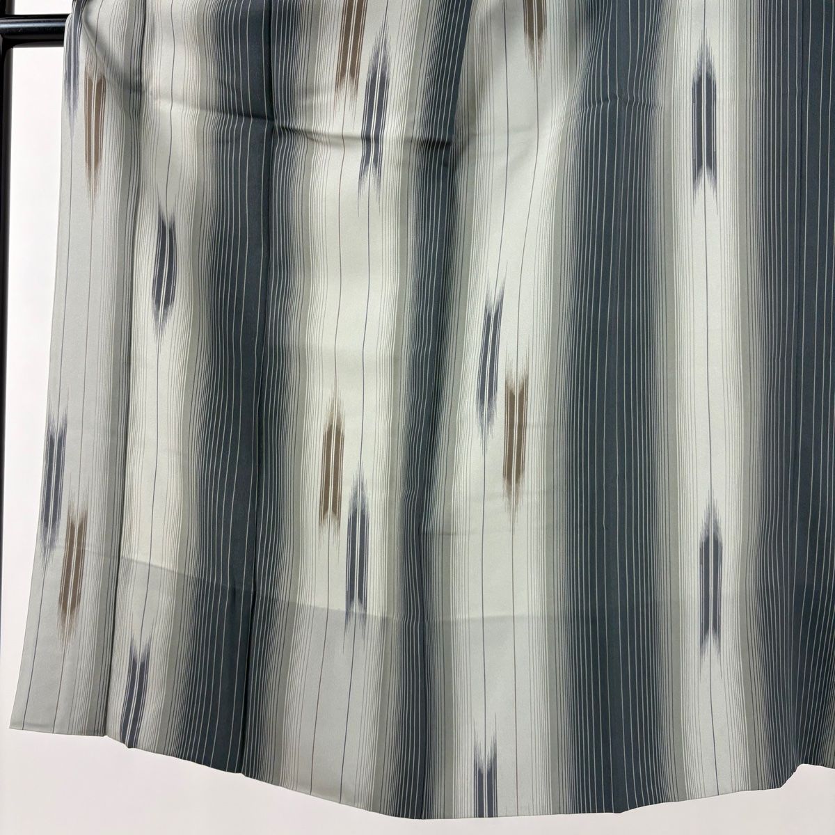 長襦袢 身丈133cm 裄丈67.5cm L 矢絣 縦縞 灰緑 正絹 秀品