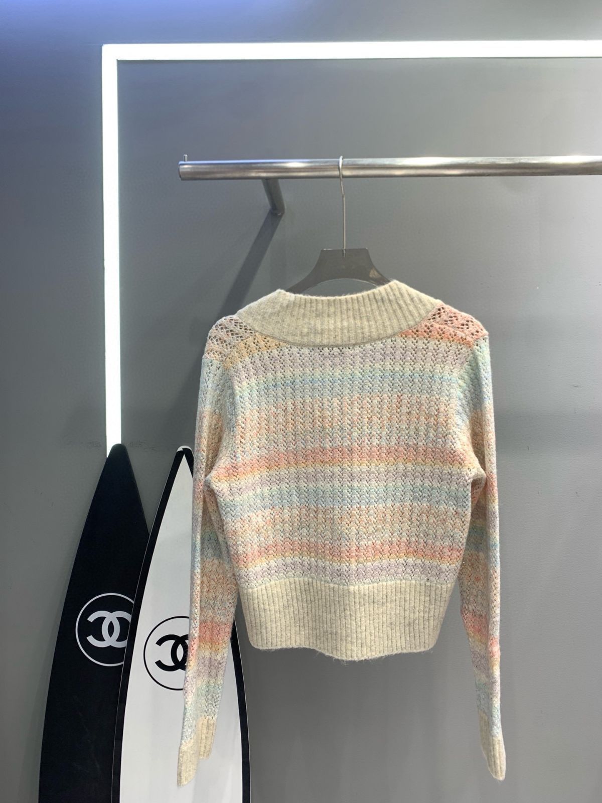 Dior レディース Vネック カーディガン ビー刺繍 カラーヤーン フリーサイズ | ♥品