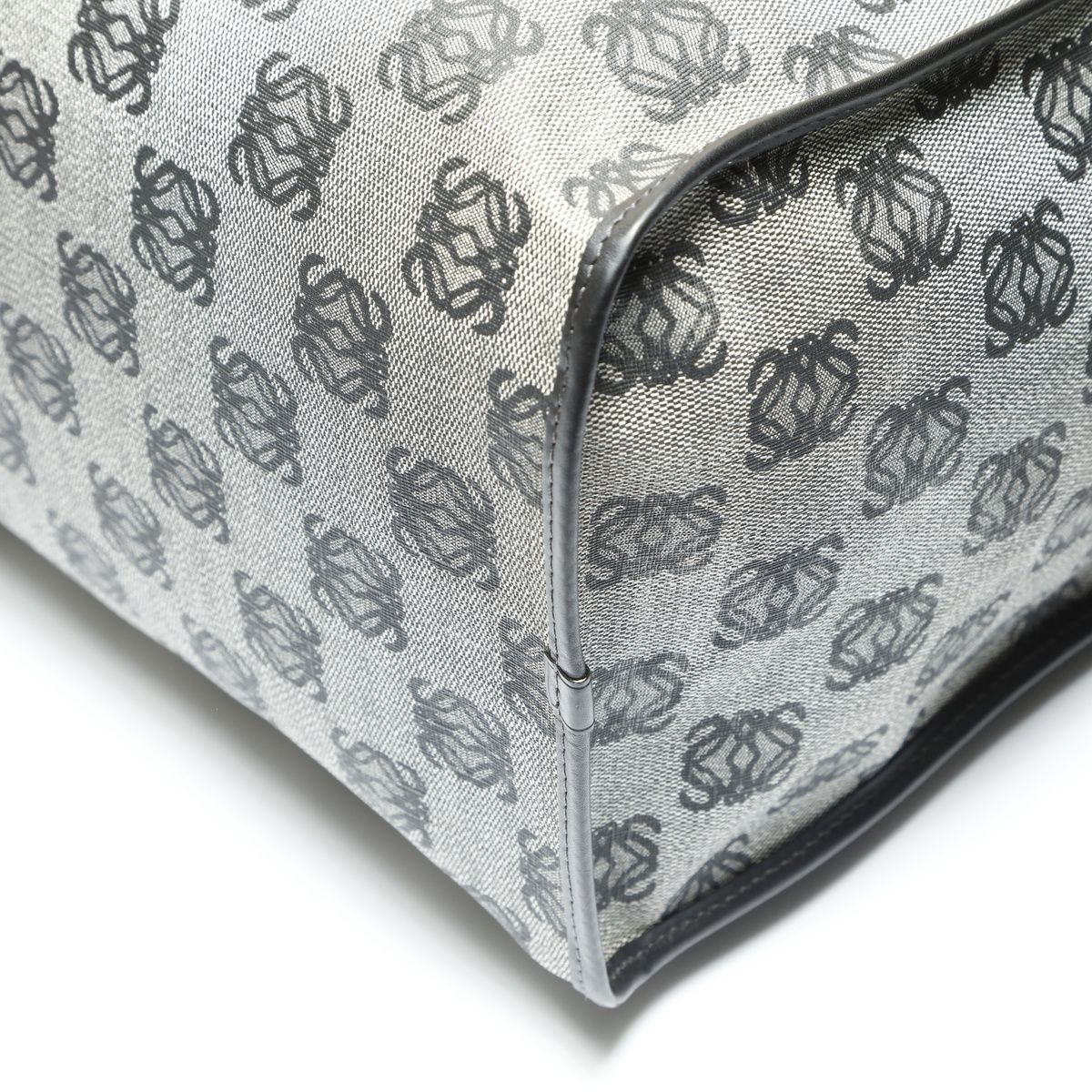 ボストンバッグ