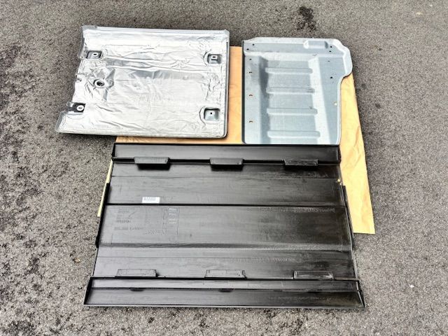 ボルボ マフラーカバー