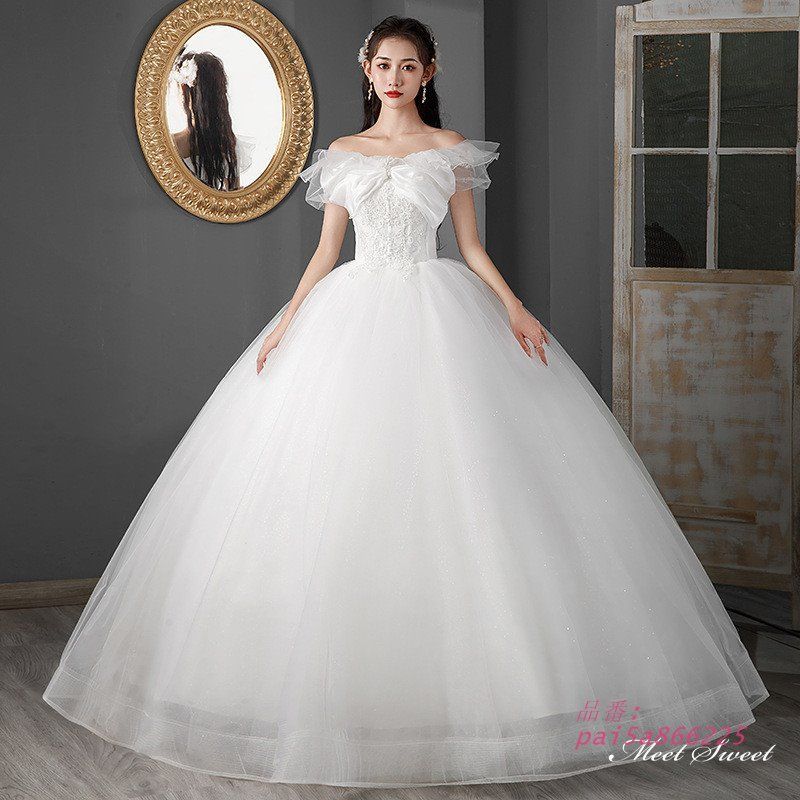 プリンセスラインドレス オフショルダー