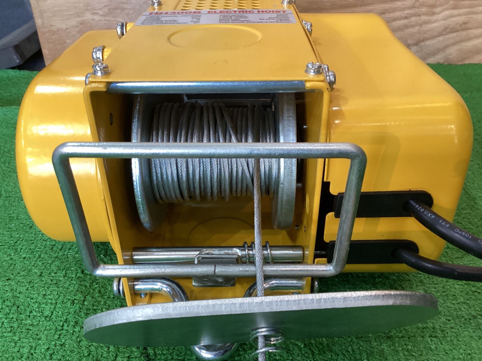 吊下げ式電動ホイスト 300kg