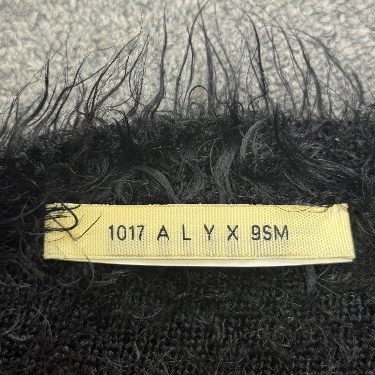 1017 ALYX 9SM FEATHER CREWNECK SWEATER フェザークルーネック