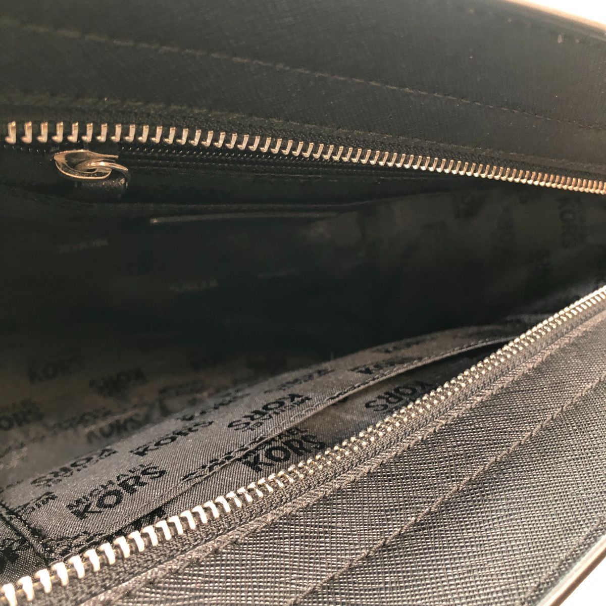 MICHAEL KORS マイケルコース TINA ティナ スモール トップジップ 