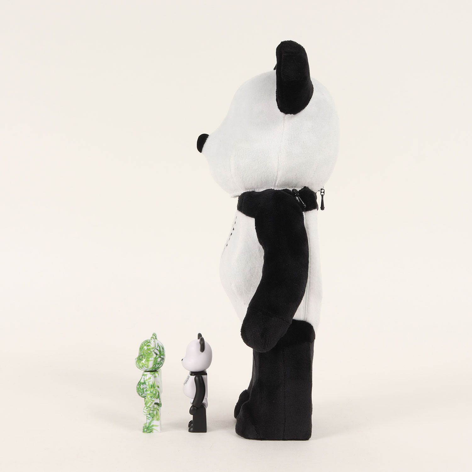 MEDICOM TOY - 【美品】MEDICOM TOY メディコムトイ 2023年モデル fragment design BE@RBRICK 400% % 100% PANDA / ブラック ホワイト 黒白 / コラボ インテリア 雑貨 小物【メンズ】【中古】 美品】MEDICOM TOY メディコムトイ 2023年モデル fragment