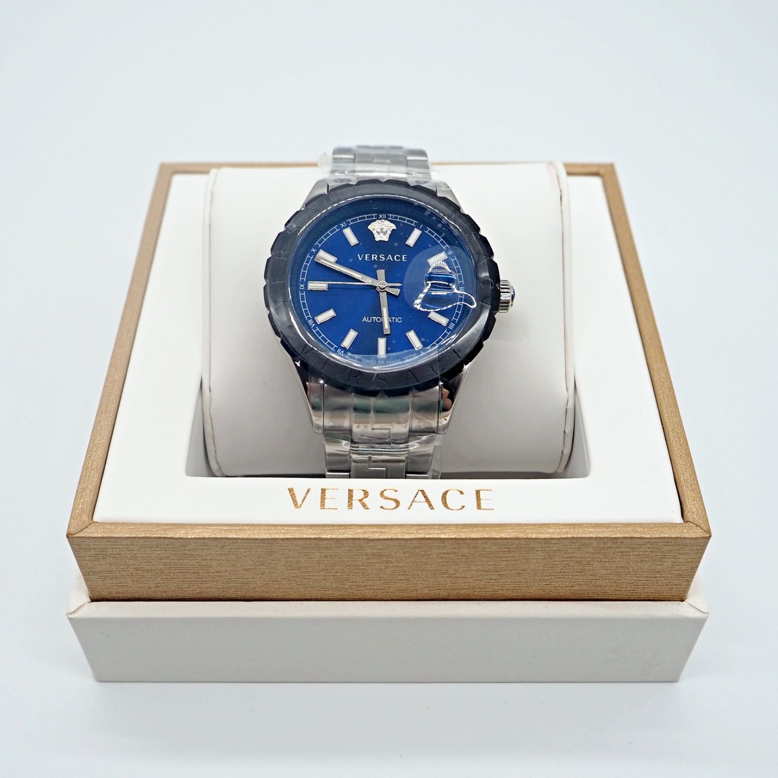 未使用品】ヴェルサーチ VERSACE 腕時計 VEZI00219 箱 カード付 - メルカリ