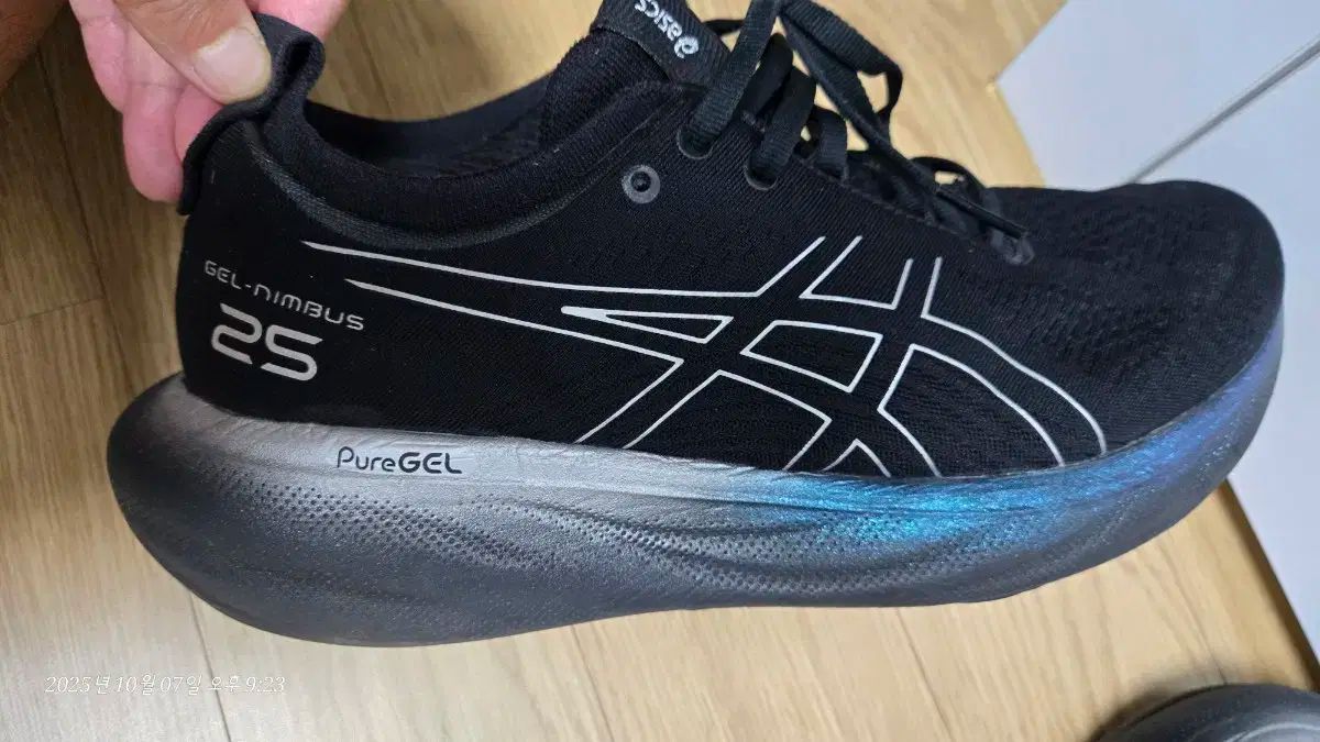 asics アシックス