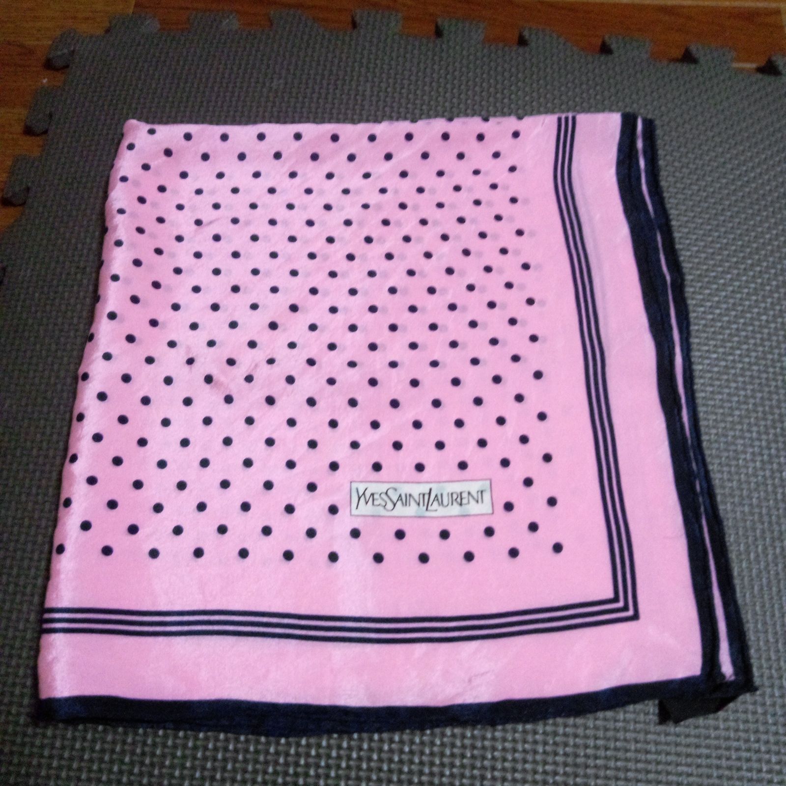 SAINT LAURENT ピンク ドット柄 スカーフ