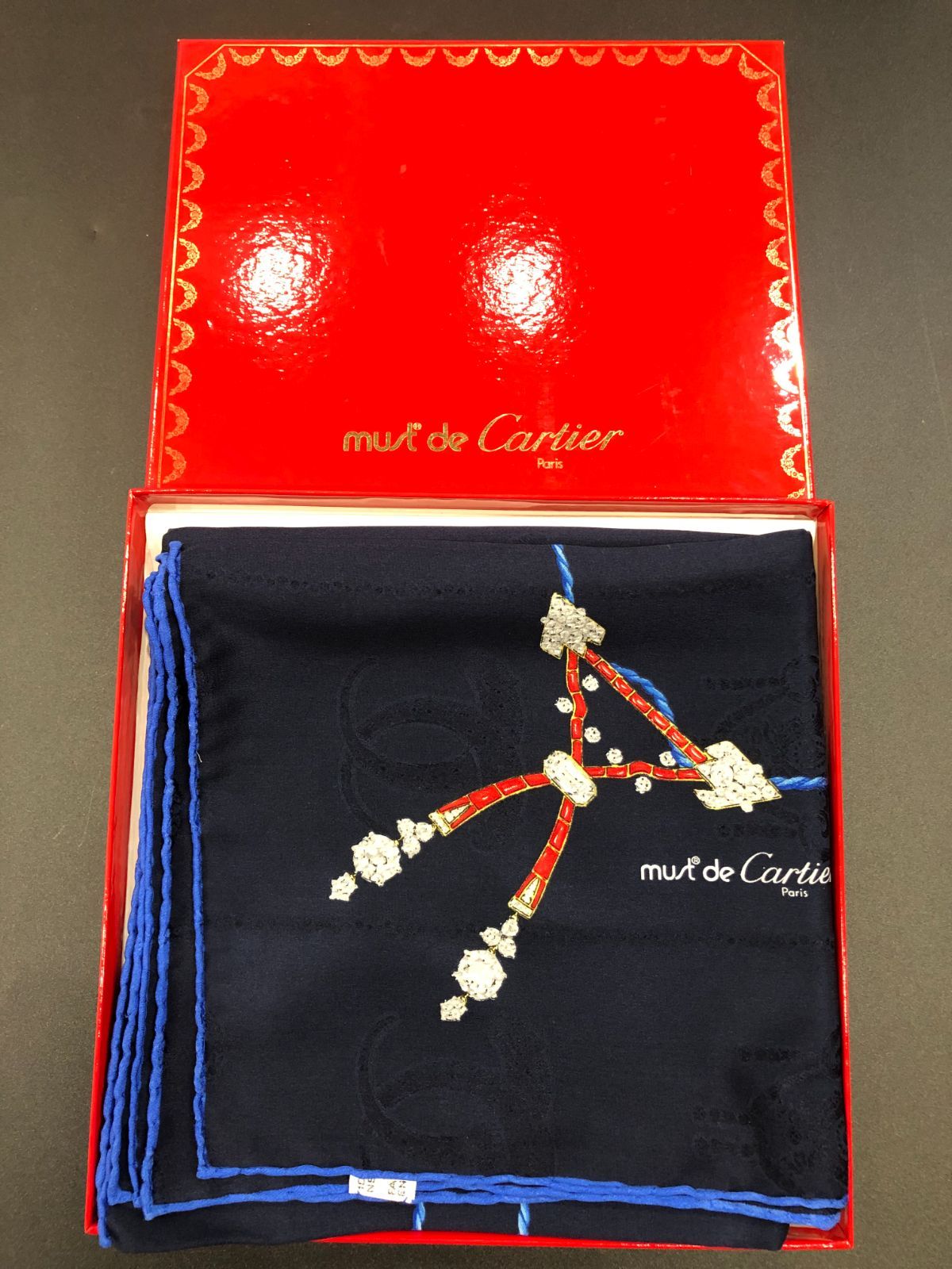 激レア！新品！非売品 カルティエ スカーフ 楽天市場】【中古】カルティエ マスト ドゥ カルティエ スカーフ