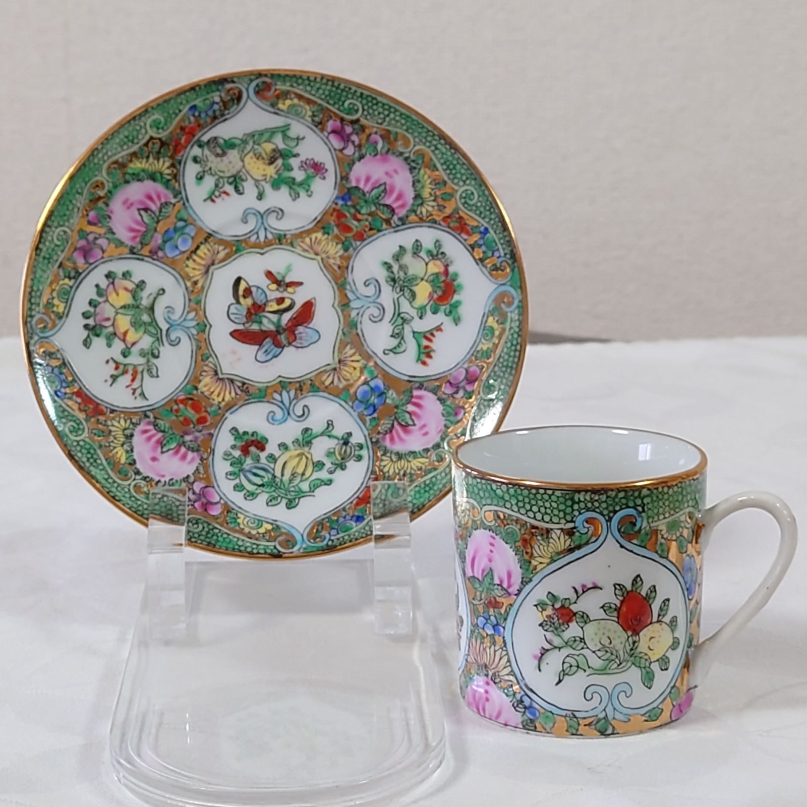 美品アンティーク中国芸術品中国廣彩手描き金彩桃蝶花柄デミタスカップ 