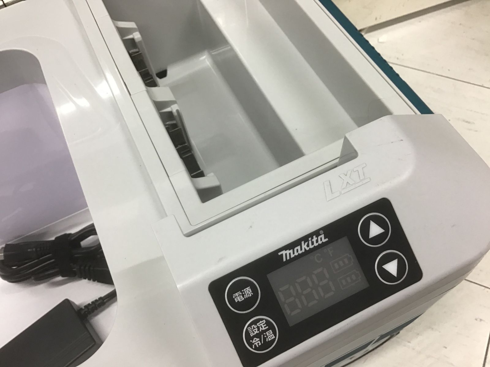 マキタ makita