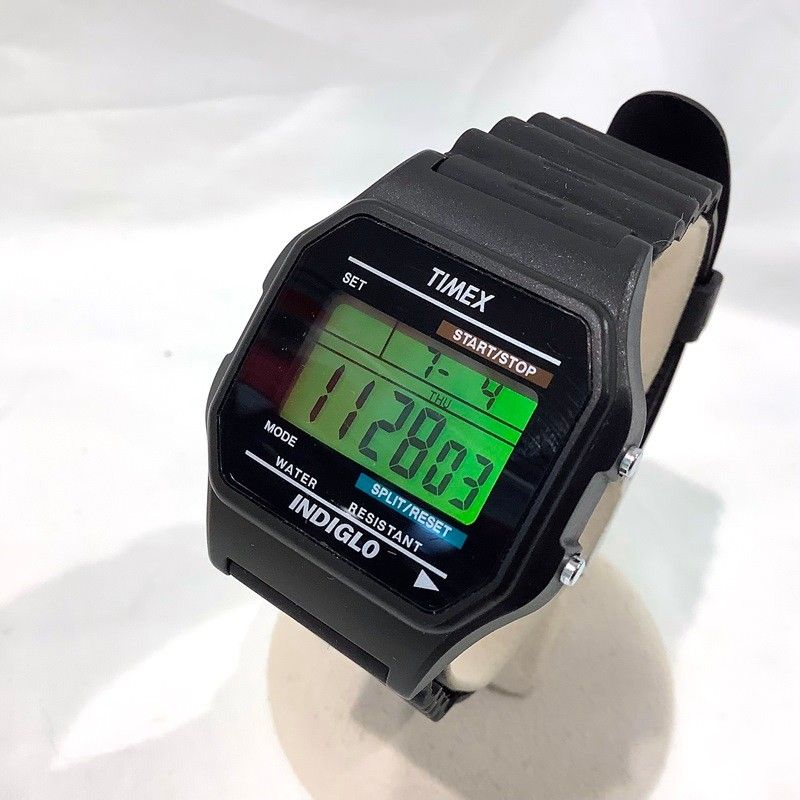 TIMEX INDIGLO ブラック デジタル腕時計 Needles Needles✖️TIMEX INDIGLO デジタル腕時計 黒 Needles timex デジタル時計