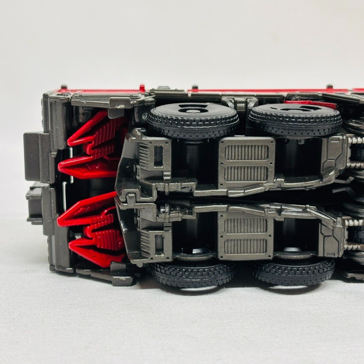 新品　トランスフォーマー SS-49 センチネルプライム　ダークサイドムーン Amazon.co.jp: トランスフォーマー SS-49 センチネルプライム