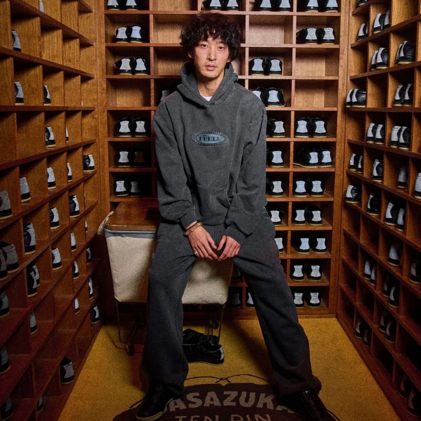 Feels 上杉柊平 スウェット パーカー Mサイズ パンツ Lサイズ - メルカリ