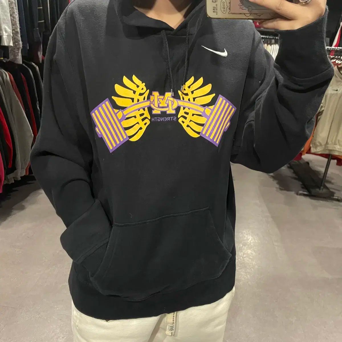 【雷市場（ポンジャン）商品韓国直送】 （ 947 ） NIKE Nike(ナイキ） スウッシュ フード付きTシャツ