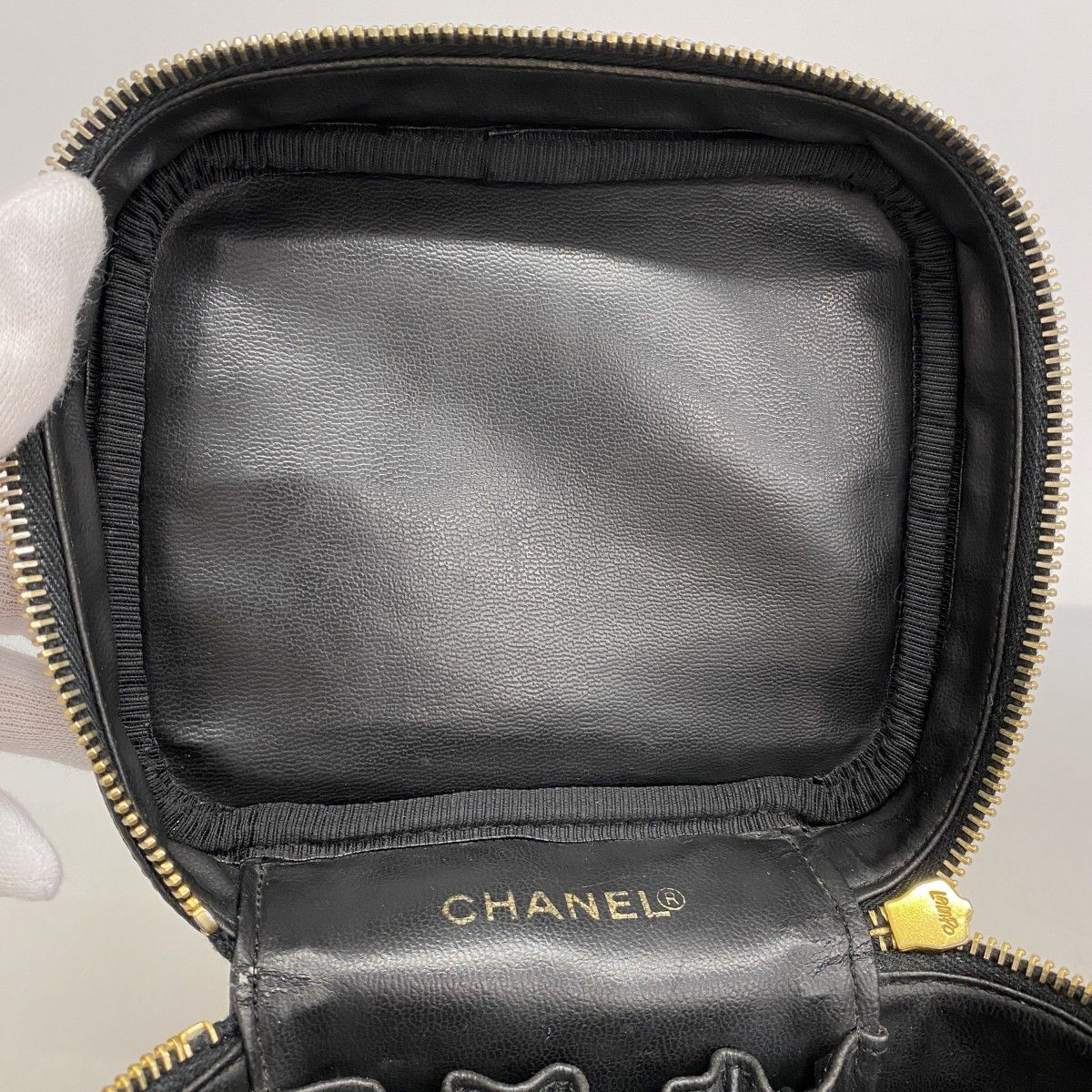 5ha0297-h】シャネル バニティバッグ キャビアスキン ブラック  