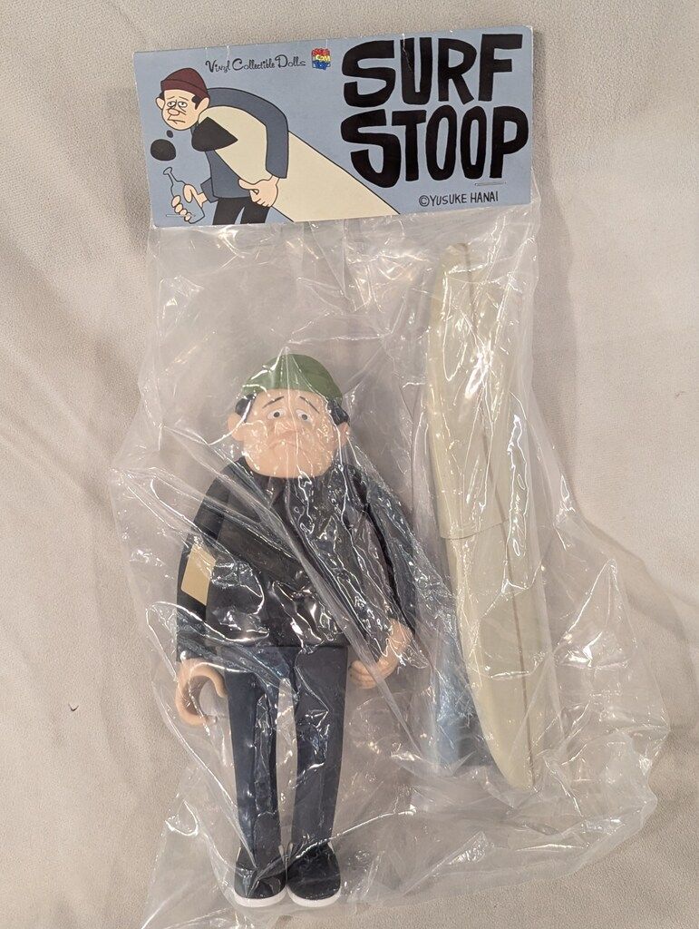 MEDICOM TOY - 花井祐介 YUSUKE HANAI Mr.STOOP SURF Ver. VCD Yusuke Hanai - Mr. Stoop Surf – Toyol Toys