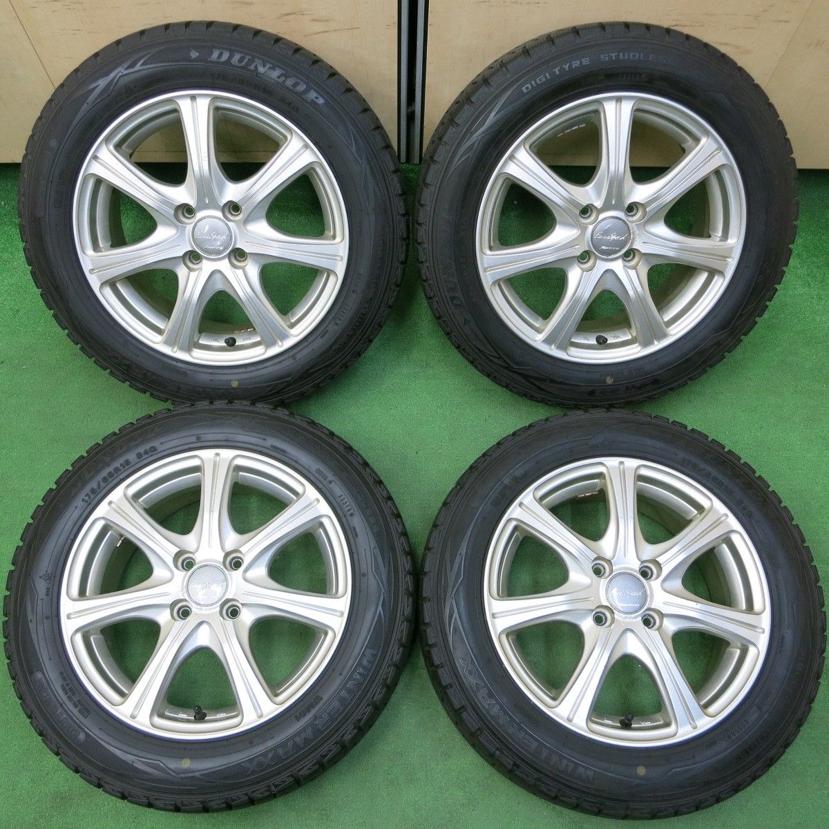 *送料無料* バリ溝！9分スタッドレス 175/65R15 ダンロップ ウインターマックス WM01 EuroSpeed MANARAY SPORT PCD100/4H4052310イス