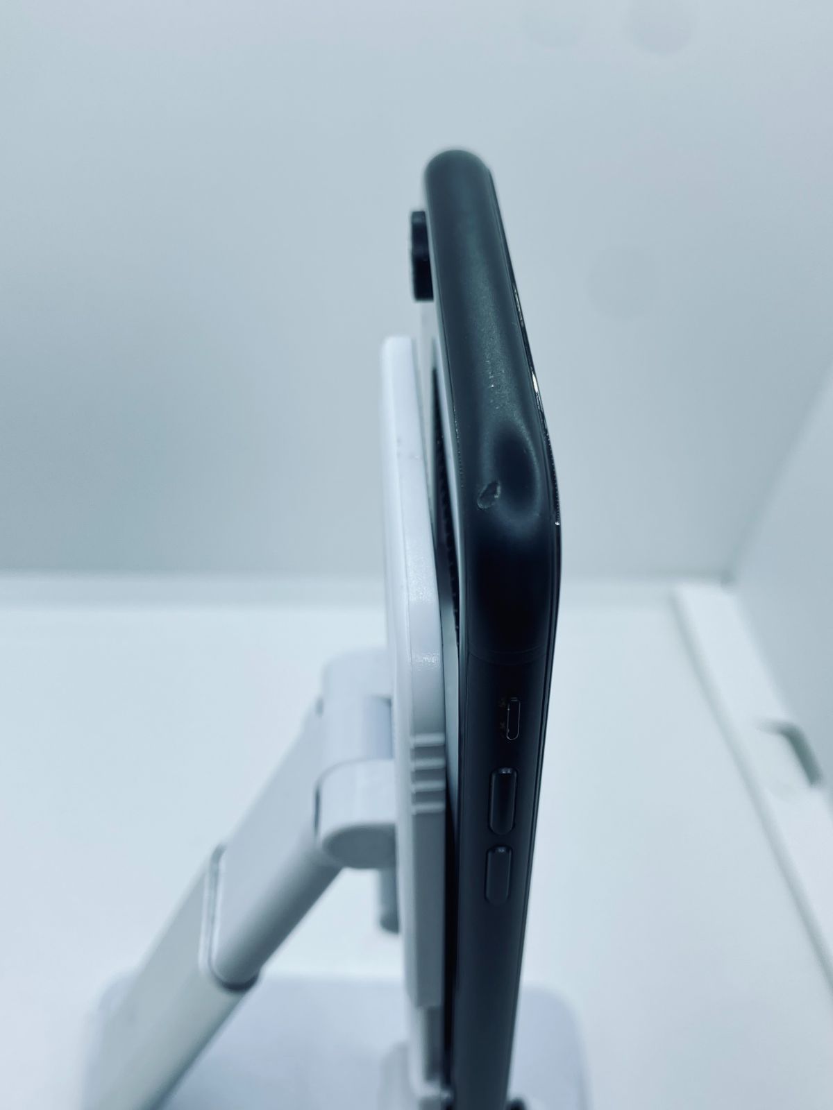 ジャンク品】SB(SIMロック解除) iPhoneXR 64GB ブラック 洋*子様