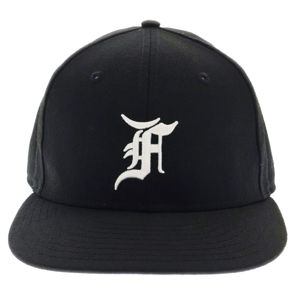 FOG Essentials (エフオージー エッセンシャルズ) ×NEW ERA Fitted Cap 