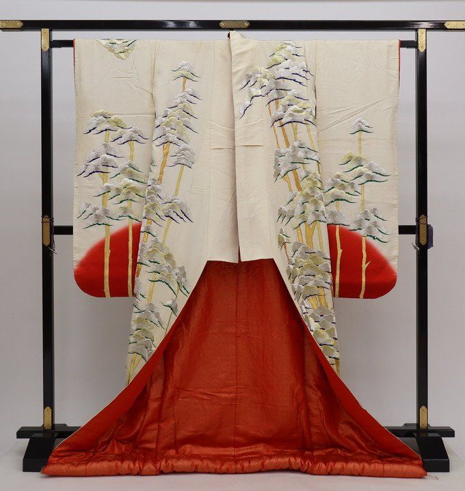 色打掛 金銀 黄金の鶴 金銀の松 used a1091 色打掛 朱