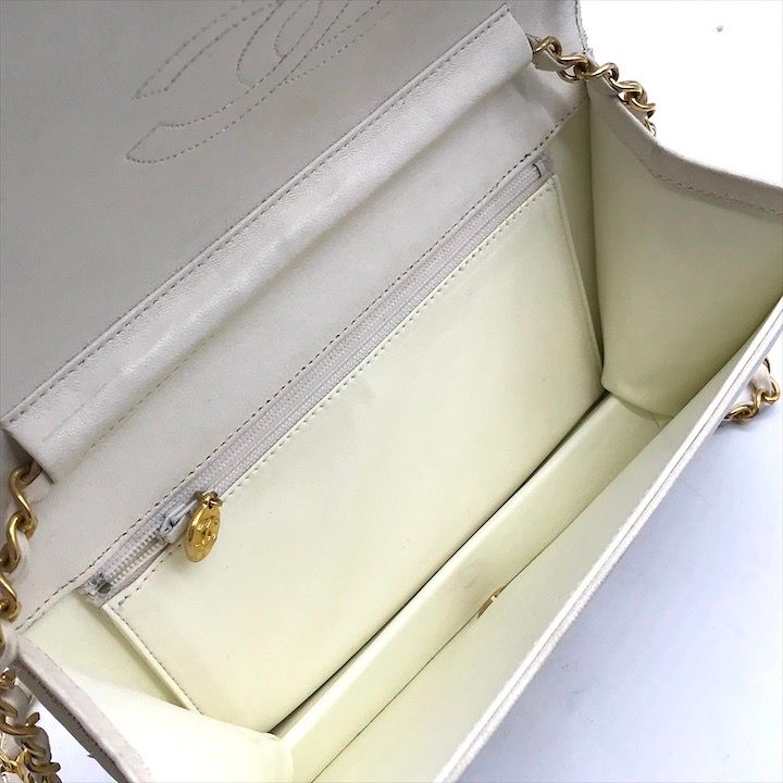 CHANEL シャネル ココマーク プッシュロック マトラッセ ラムスキン チェーン ショルダーバッグ ホワイト ブランド 鞄 Bag k6300 DECORATOM_COM_BR