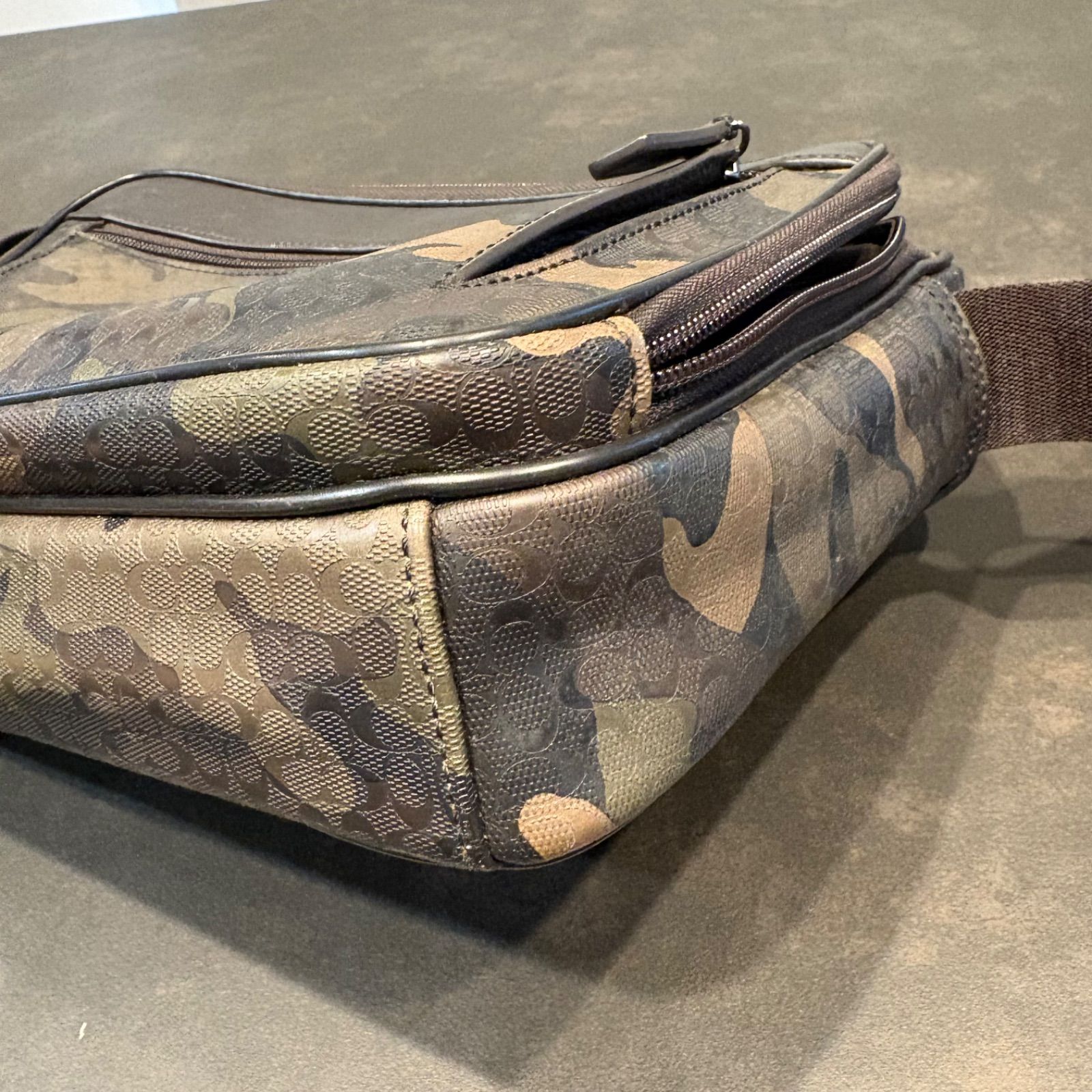 COACH コーチ ショルダーバッグ メッセンジャーバッグ 肩掛け