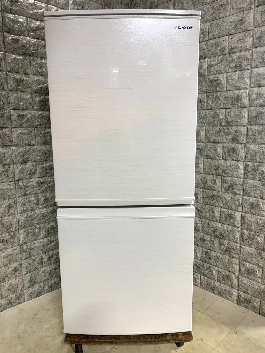 送料無料☆3か月保障付き☆2019年☆SHARP☆SJ-D14E-W☆R-166