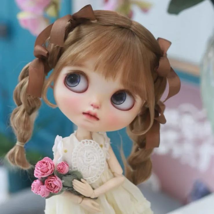 ブライス ウィッグ モヘアウィッグ 海外作家 朝茶 三つ編み 【公式通販】