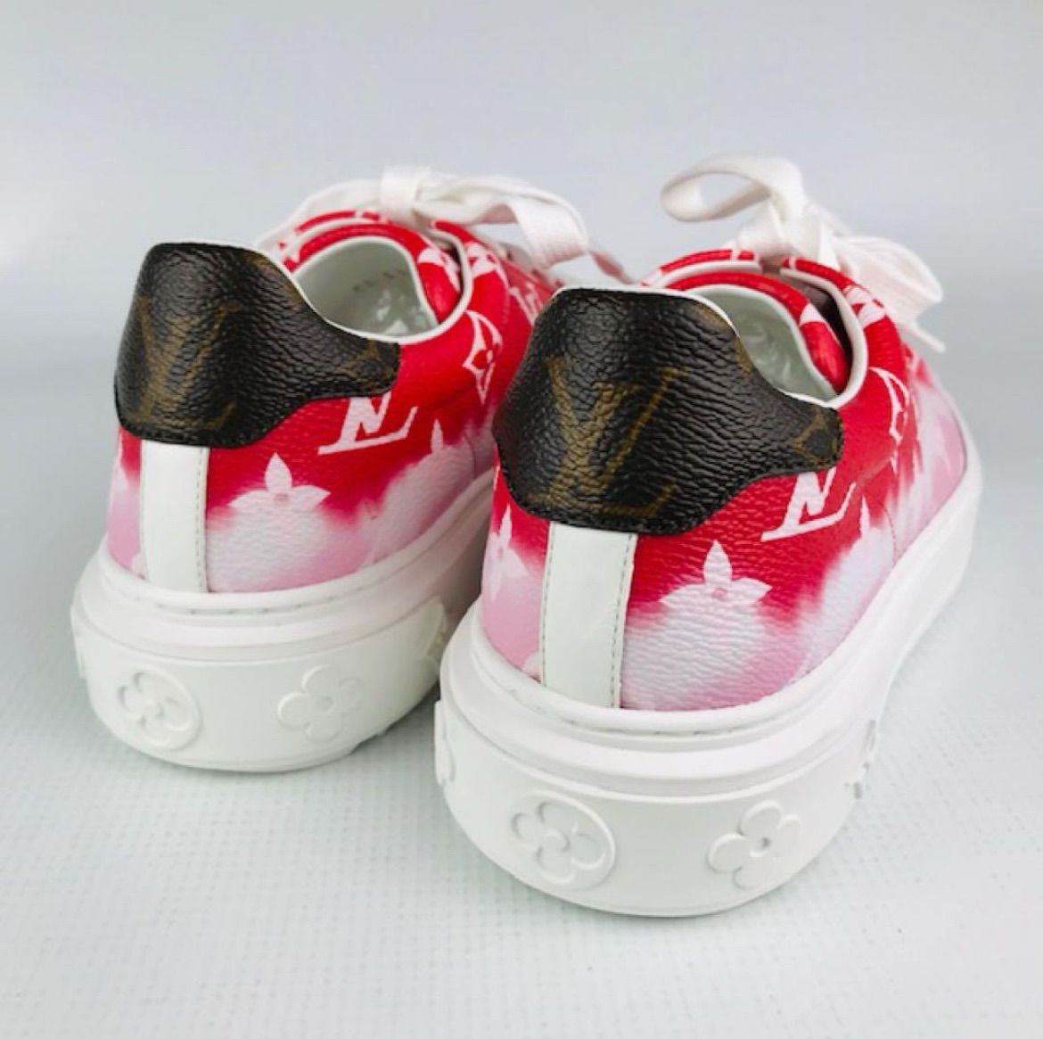 極美品☆LOUIS VUITTON・ルイヴィトン タイムアウトライン レディース