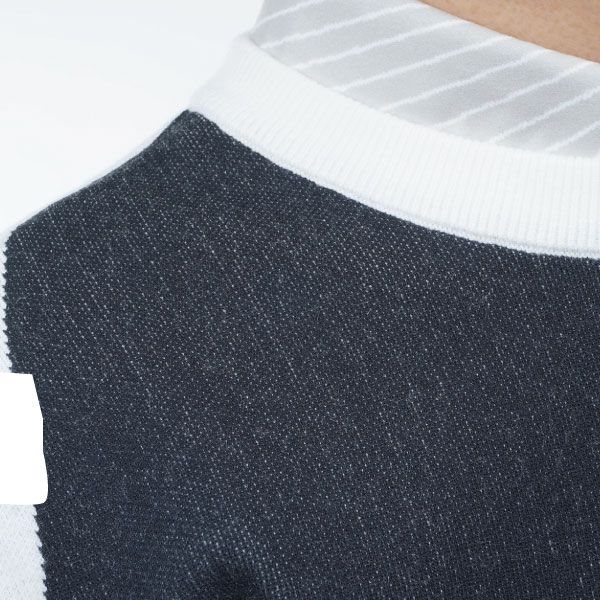 クルーネックセーター