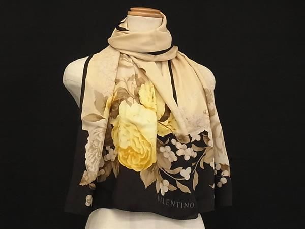 美品 VALENTINO スカーフ シルク100% 大判 花柄 ヴァレンティノ 楽天市場】美品 VALENTINO ヴァレンティノ 花柄 大判 シルク